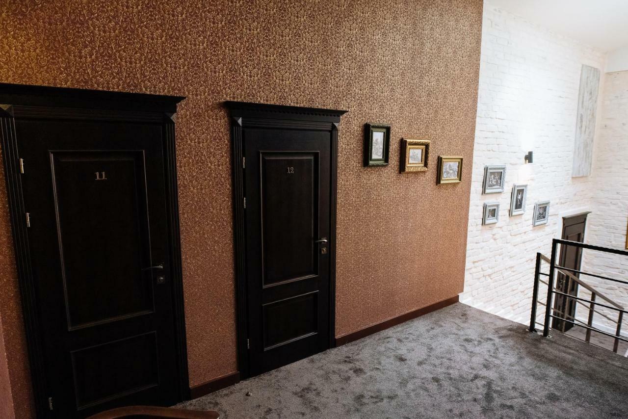 Clubhouse Hotel อิวาโน-ฟรานกิฟสเก ภายนอก รูปภาพ
