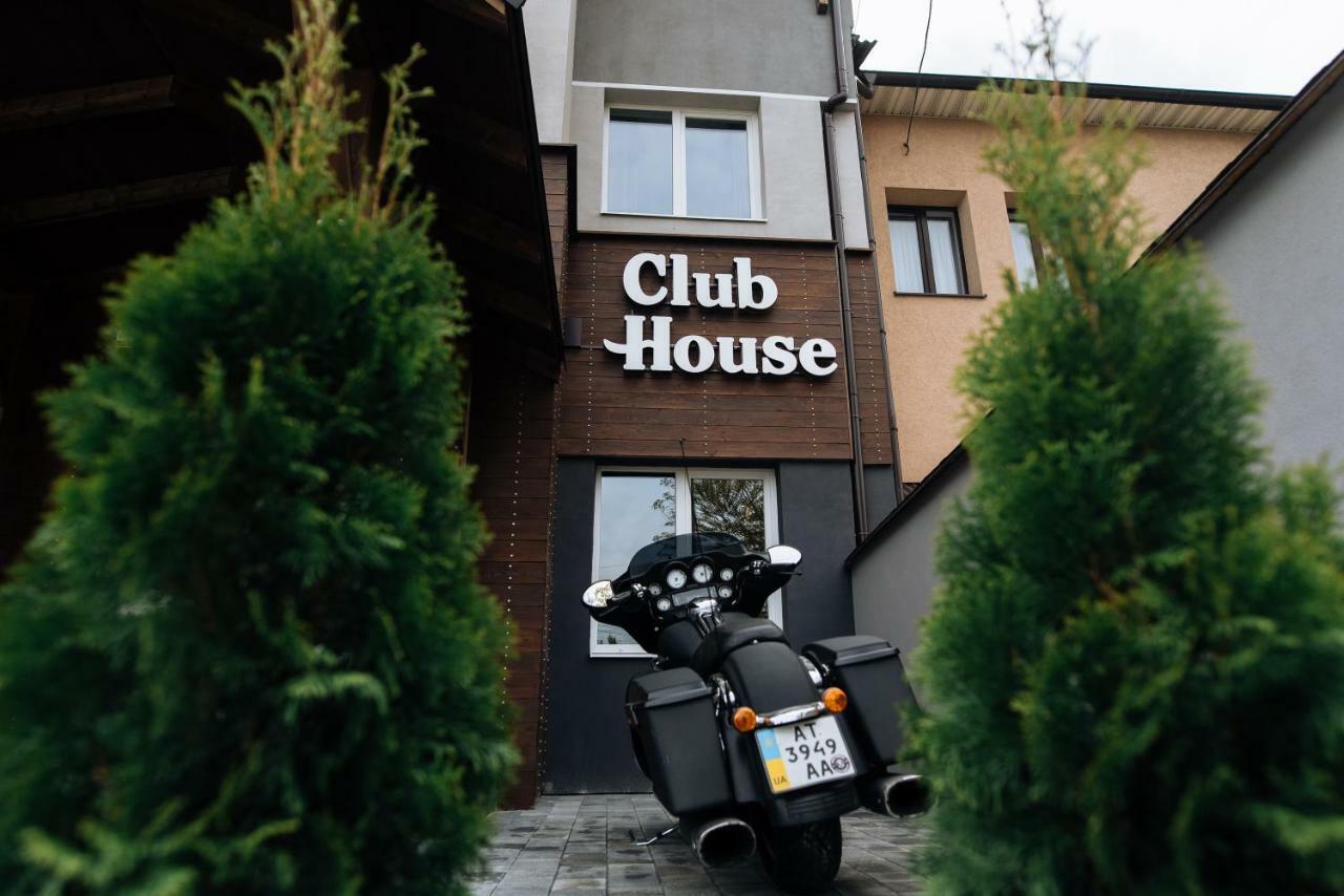 Clubhouse Hotel อิวาโน-ฟรานกิฟสเก ภายนอก รูปภาพ